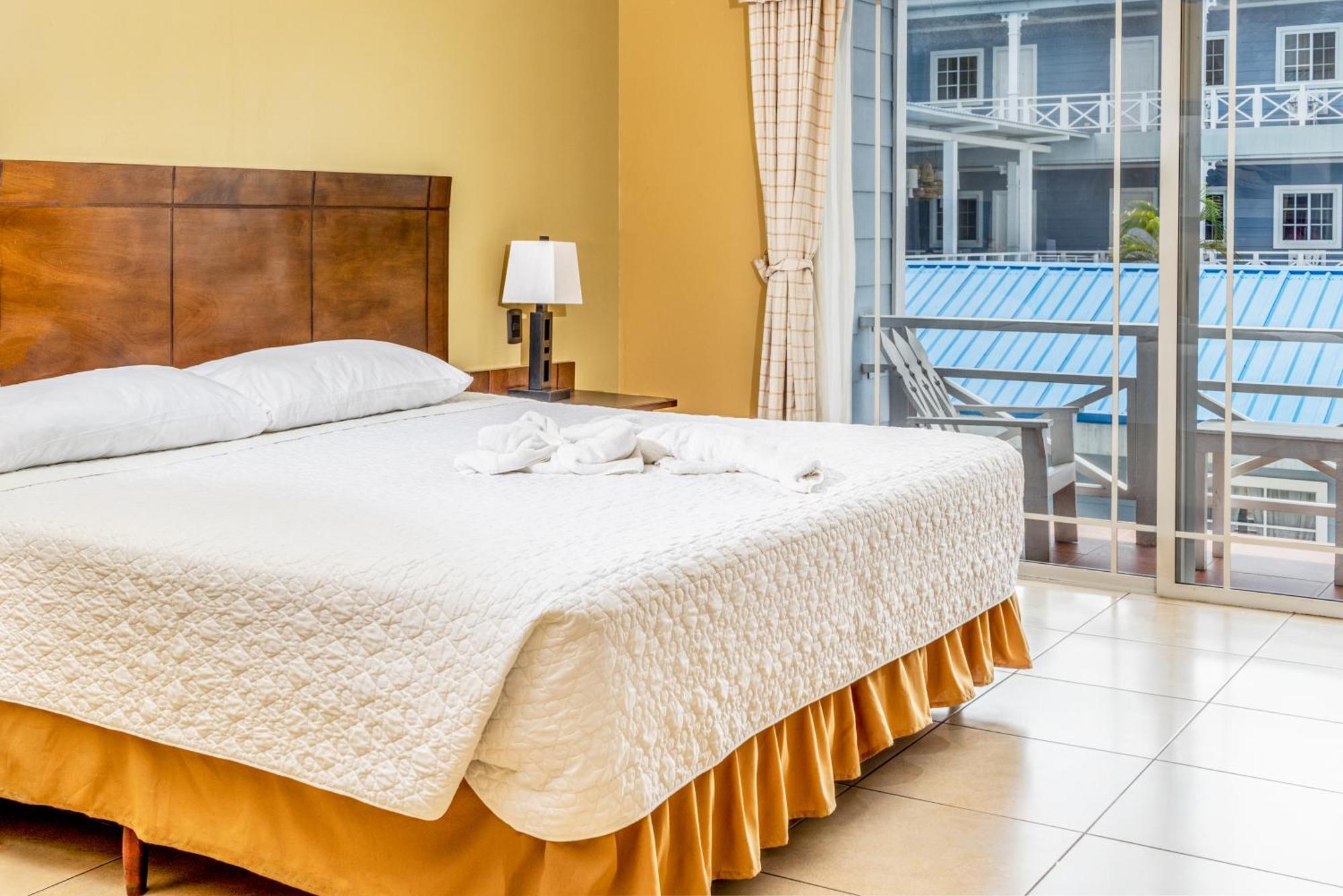 Hotel Casona Del Lago Flores Luaran gambar